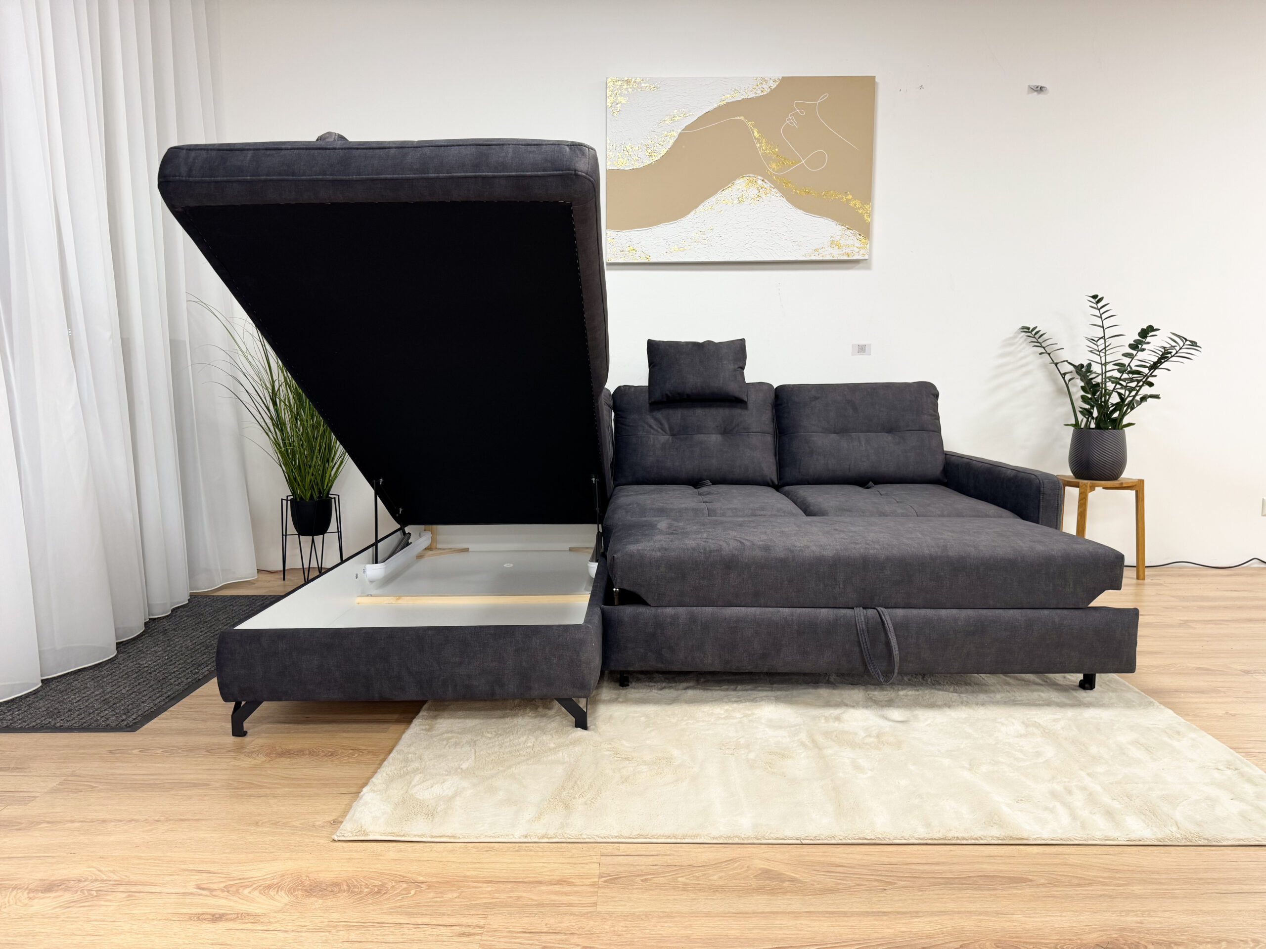 Diivanvoodi Santiago - Image 3