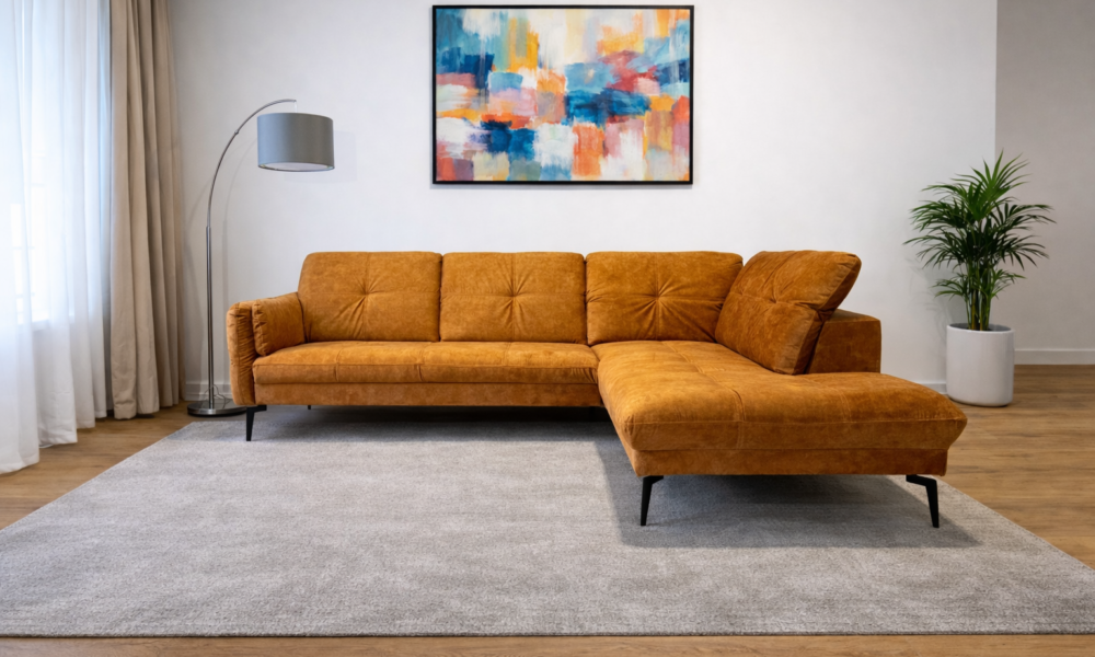 Sinepikollane parempoolne mooduldiivan kõrgetel jalgadel eestvaates