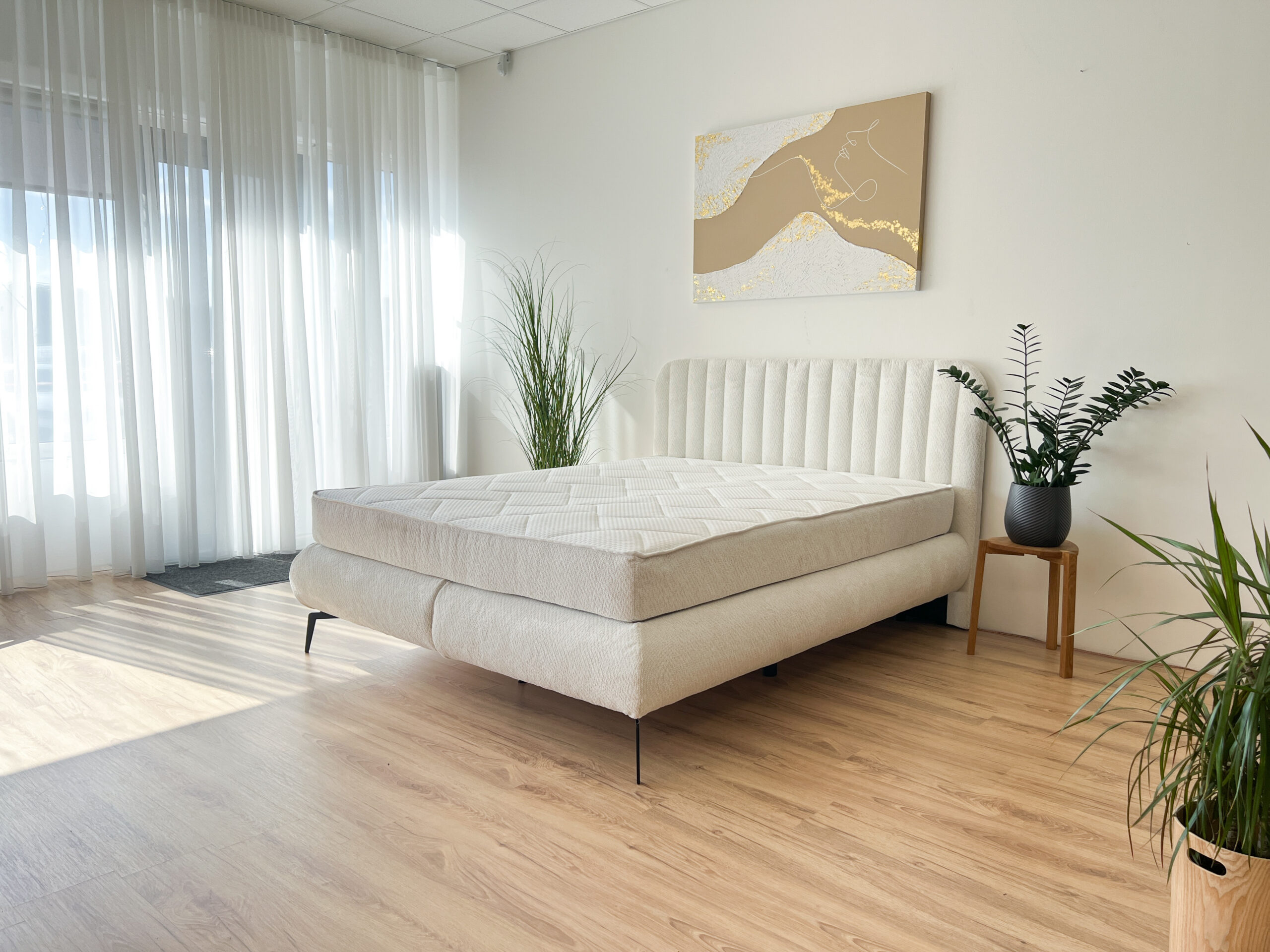 Kontinentaalvoodi Elegance